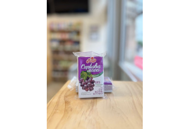 Cheese mass with raisins